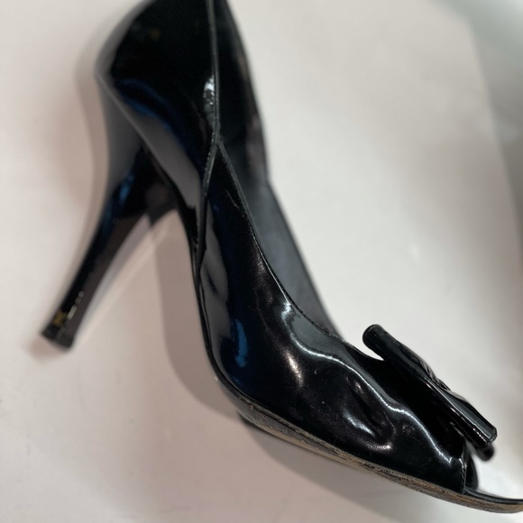 Louis Vuitton Shoes - Picture 7 of 7